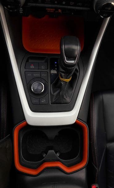 leng rover: Toyota RAV4: 2021 г., 2.5 л, Автомат, Бензин, Внедорожник — 9