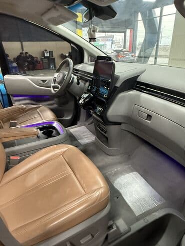 ford mondeo: Hyundai Staria: 2022 г., 3.5 л, Автомат, Газ, Минивэн — 10