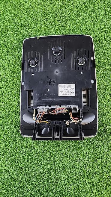 k 7: Комутацонный центр на крыше Е70 Е71 Год2009 Цена 2000с 6131 9 —-178 — 3