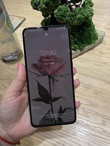 pixel tablet: Samsung galaxy A70 128gb. 2025г. Великолепный дисплей: Яркая — 5