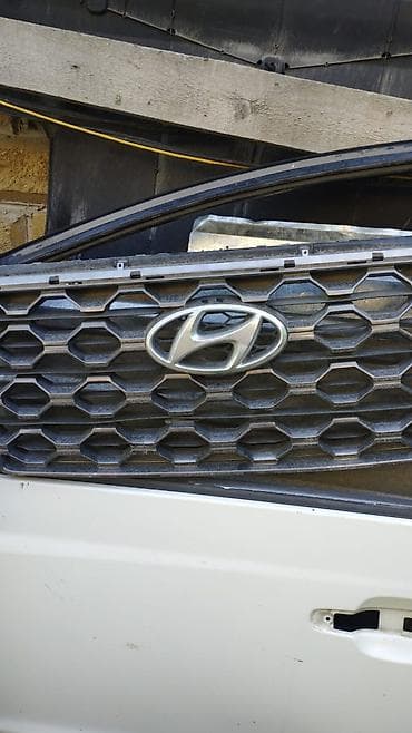 Решетка радиатора Hyundai Оригинал
