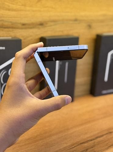 poco m6 pro: Samsung Galaxy Z Flip6, Б/у, 256 ГБ, цвет - Белый, В рассрочку, 1 SIM, eSIM — 2