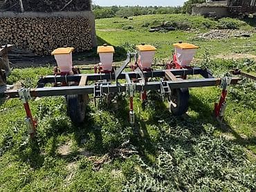 мини техника: Пневматическая четырехрядная сеялка точного высева - Тип — 3