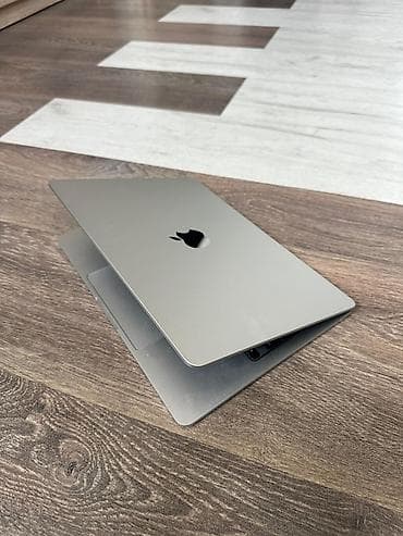 Ноутбуки: Apple MacBook Air 13" (серебристый) - Экран Liquid Retina (узкие — 4