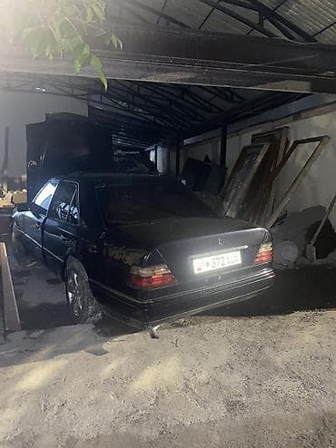 мерседес бенс а: Mercedes-Benz W124: 1994 г., 2 л, Механика, Бензин, Седан — 2