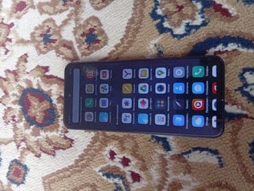 микроскоп для телефона: Смартфон Tecno Pova в темно-синем цвете с глянцевой задней панелью — 1
