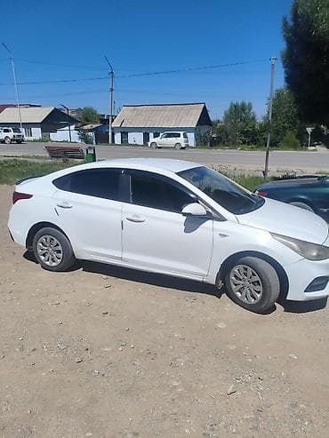 Hyundai Solaris: 2017 г., 1.4 л, Кол менен иштөөчү, Бензин, Седан — 4