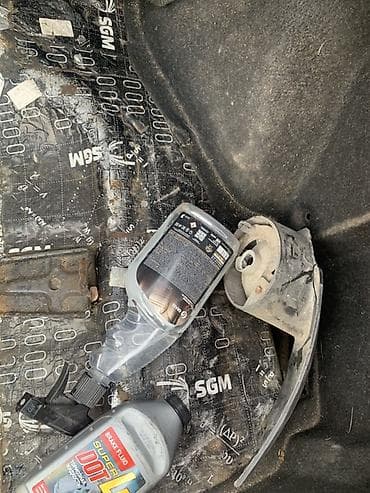 Hyundai: Hyundai Elantra: 2001 г., 2 л, Ручные, Бензин, Хэтчбэк — 6