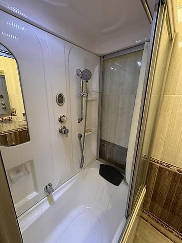 Смесители для раковин: Душевая кабина Прямоугольная, Размер: 1700 x 820 см, Высота поддона: 60 см,Покрытие: Прозрачный — 2