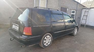 посадка машины: Honda Odyssey: 1996 г., 2.2 л, Автомат, Бензин, Минивэн — 2