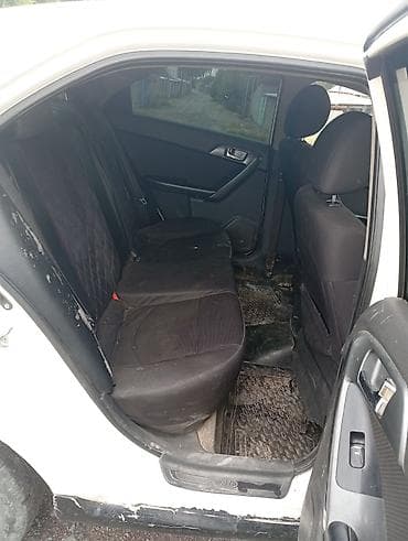 Kia Cerato: 2012 г., 1.6 л, Автомат, Бензин, Седан — 4