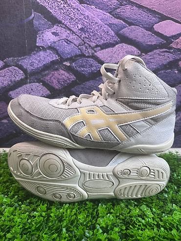 asics tokyo: Кроссовки ASICS для зала/борьбы (мид-топ) - Вентиляция: перфорация по — 1