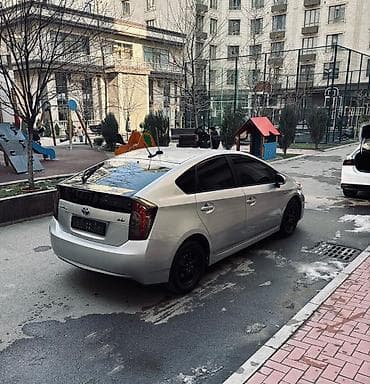 tayota harier: Toyota Prius: 2015 г., 1.8 л, Автомат, Гибрид, Лифтбек — 6