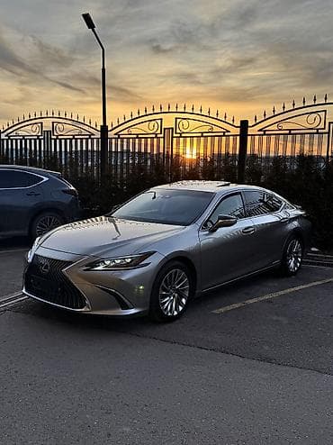 акустика: Lexus ES: 2019 г., 2.5 л, Вариатор, Гибрид, Седан — 9