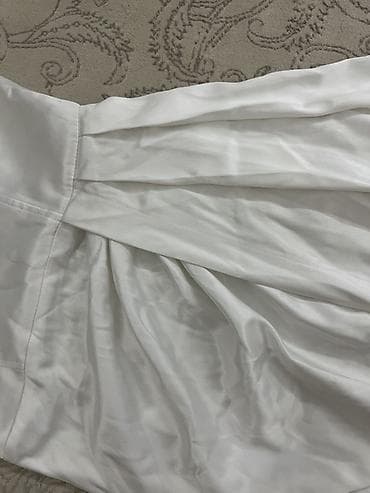 Вечернее платье, Длинная модель, Атлас, Без рукавов, Корсет, Стразы, M — 2