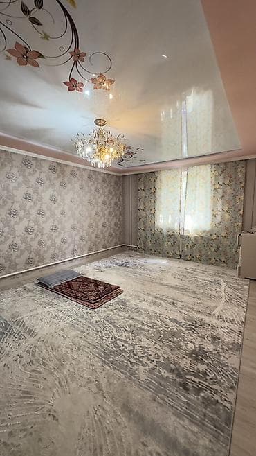 Продажа домов: Дом с участком - Кирпичный дом с двускатной крышей, фасад огражден — 9