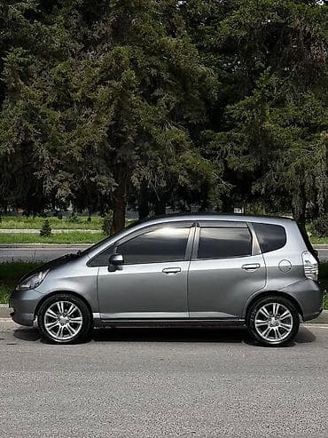 fit 2012: Honda Fit: 2003 г., 1.5 л, Вариатор, Бензин, Хэтчбэк — 3