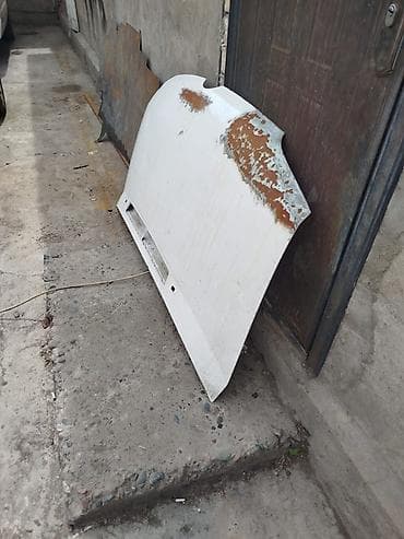 цеп на спринтер: Капот Mercedes-Benz, Б/у — 1