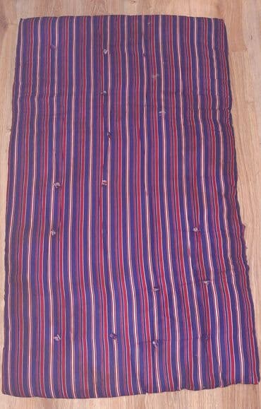 Продам матрасик в детскую кровать,в хорошем состоянии длина 120,ширина