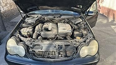 Mercedes-Benz C-Class: 2003 г., 2.2 л, Механика, Бензин, Седан