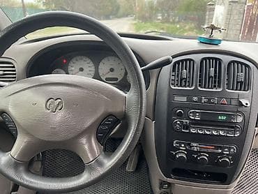 грандеур авто: Dodge Grand Caravan: 2001 г., Минивэн — 10