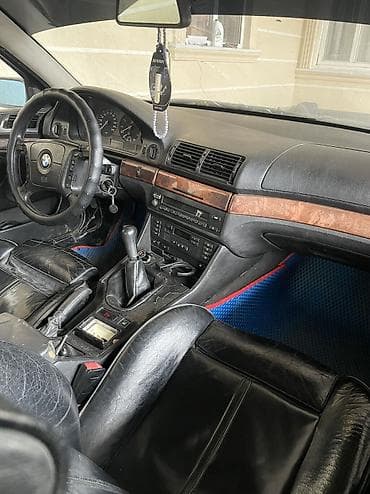 лобовое е39: BMW 3 series: 1996 г., 2.8 л, Механика, Бензин, Седан — 6