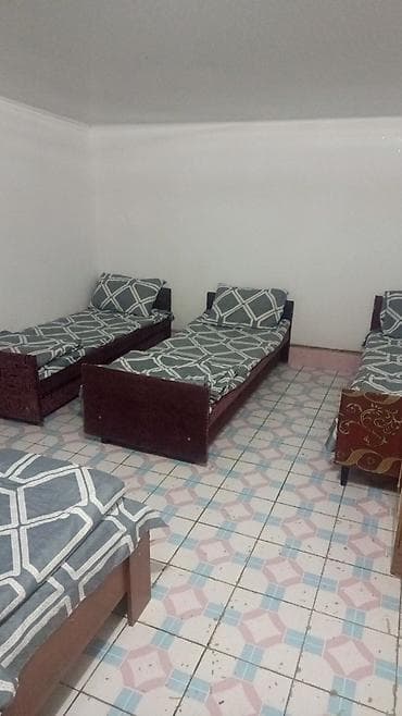 гостиница ошский рынок: Сдаются номера 2х, 3х, 4х местные. душ, санузел, летняя кухня. Тихо — 8