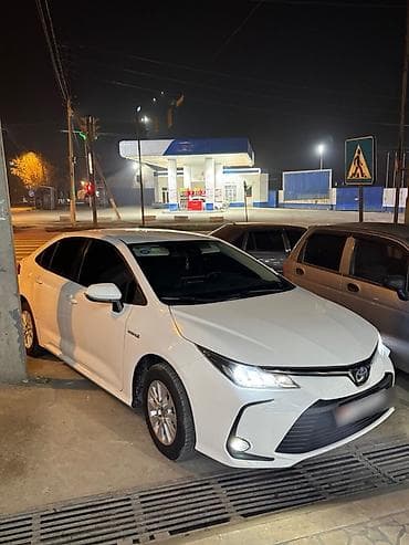 honda torneo 2000: Toyota Corolla: 2019 г., 1.8 л, Вариатор, Гибрид, Седан — 1