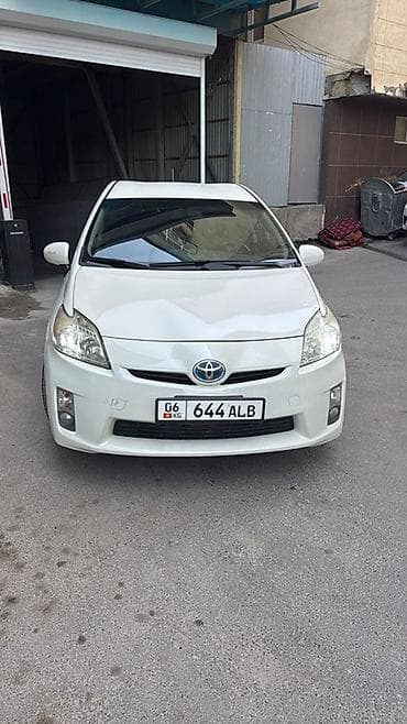 lexus es 2020: Toyota Prius: 2012 г., Вариатор, Гибрид, Хэтчбэк — 1