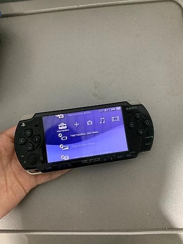 Sony PSP (PlayStation Portable), чёрная - Модель линейки PSP с at lalafo.kg Sony PSP (PlayStation Portable), чёрная - Модель линейки PSP с