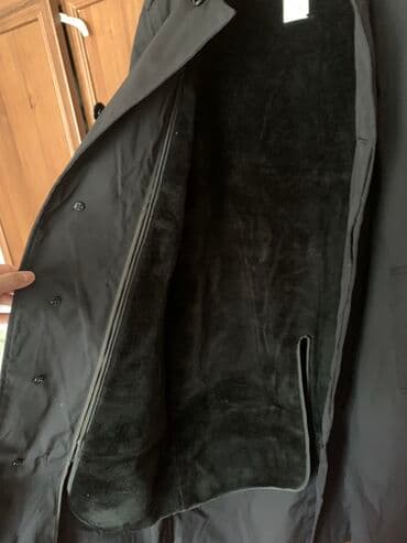продаю в связи переездом: Муж пальто плащ, Корея размер L,новый отдам за 2000 — 2