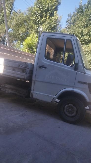 Mercedes-Benz T1: 1994 г., 3 л, Кол менен иштөөчү, Дизель — 2