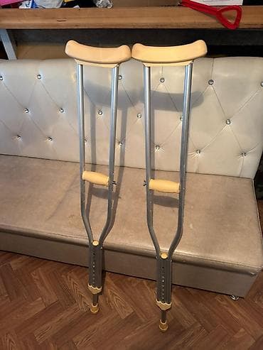 Костыли подмышечные, пара. - Материал: легкий алюминиевый сплав с