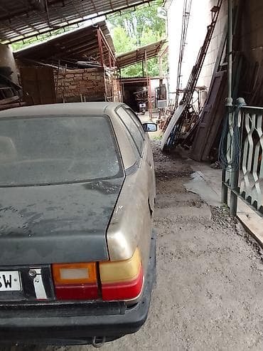 Audi 100: 1989 г., Бензин, Седан