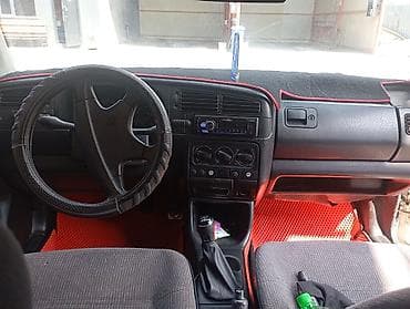 Volkswagen Golf: 1993 г., Механика, Бензин — 5