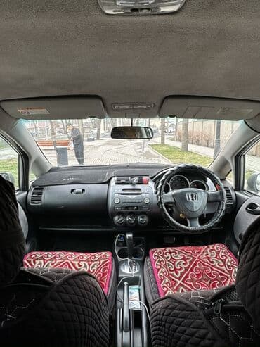 saturn sc: Honda Fit: 2003 г., 1.3 л, Вариатор, Бензин, Хэтчбэк — 7