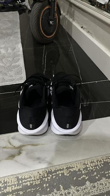 Мырзалардын бут кийими: Эркектердин кроссовкасы, 44, Nike, Жаңы, түсү - Кара — 3