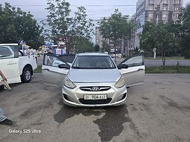 Hyundai Accent: 2013 г., 1.6 л, Автомат, Бензин, Седан