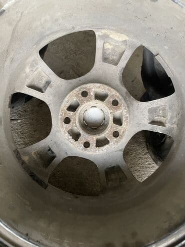 каракол шина: Дөңгөлөктөр монтажда R 16, Кыш, Колдонулган, Комплект, Куйма, тешиктери - 5 — 7