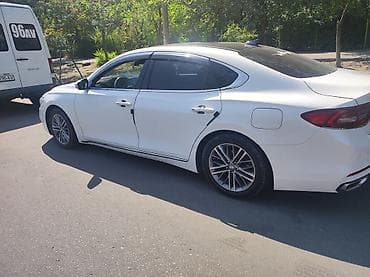 e klass: Hyundai Grandeur: 2018 г., 0.3 л, Автомат, Газ, Седан — 1
