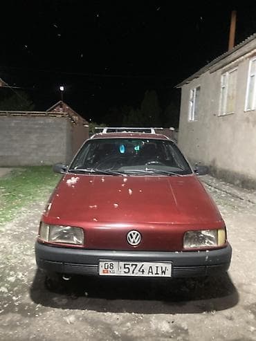 Volkswagen Passat: 1992 г., 1.8 л, Механика, Газ, Седан