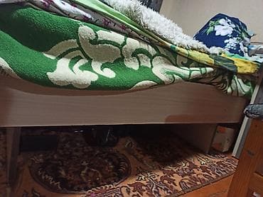 чехлы на мягкую мебель бишкек: Продадим кровать вместе с матрасом б/у на матрасе есть большое — 6