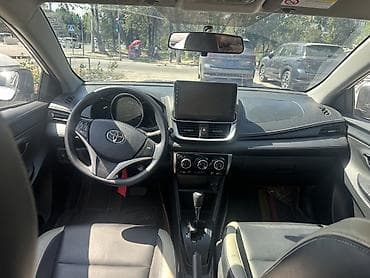 byd e3: Toyota Yaris: 2022 г., Автомат, Бензин, Кроссовер — 9