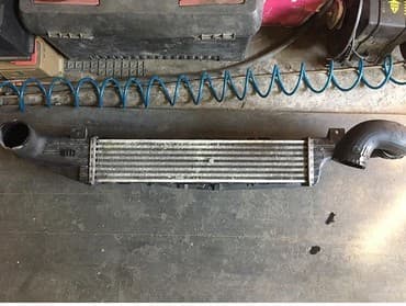 Радитор Интеркуллера на мерседес Е класс
