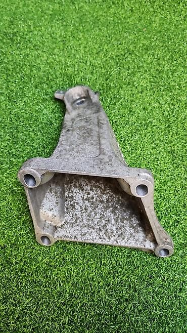 bmw 525 e39: Несущий кранштэйн двс правый е65 е66 22 11 —-6 754– 616 Год 2005 В — 4