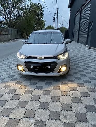 shevralet spark: Chevrolet Spark: 2017 г., 1 л, Механика, Бензин, Хэтчбэк — 2