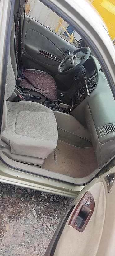 Daewoo Nubira: 1999 г., 1.5 л, Механика, Бензин, Седан