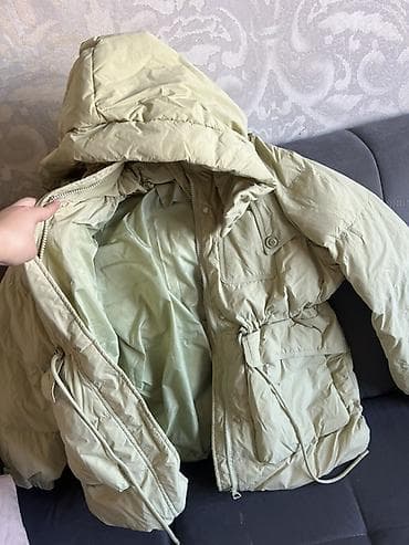Личные вещи: Продаются 1. 600сом 2. ⁠600сом 3. ⁠500сом 4. ⁠500сом 5. ⁠600сом — 10
