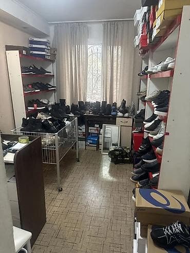 магази: 8 мкр Напротив 4 роддома Сдается помещение по Донецкой Под магазин — 1