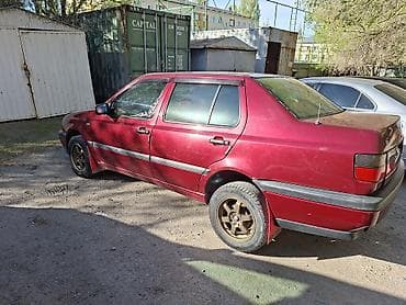 Volkswagen: Volkswagen Vento: 1996 г., 1.8 л, Механика, Бензин, Седан — 6